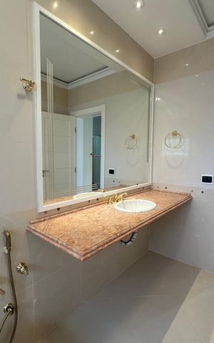 Casa de condomínio à venda com 500m², 4 quartos e 4 vagas Casa de condomínio à venda com 500m², 4 quartos e 4 vagasBanheiro Social