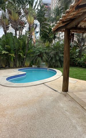 Casa de condomínio à venda com 500m², 4 quartos e 4 vagas Casa de condomínio à venda com 500m², 4 quartos e 4 vagasPiscina