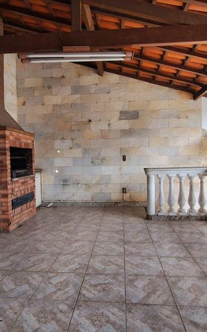 Casa à venda com 360m², 4 quartos e 6 vagas