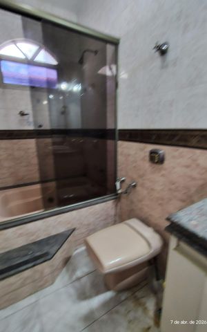 Casa à venda com 360m², 4 quartos e 6 vagas