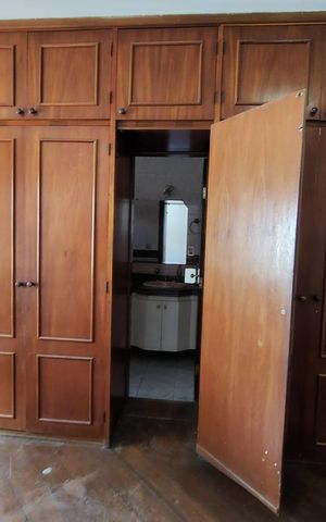 Casa à venda com 360m², 4 quartos e 6 vagas