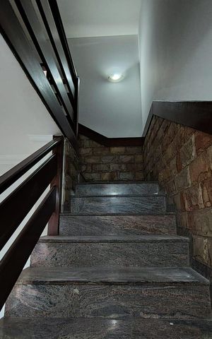 Casa à venda com 360m², 4 quartos e 6 vagas