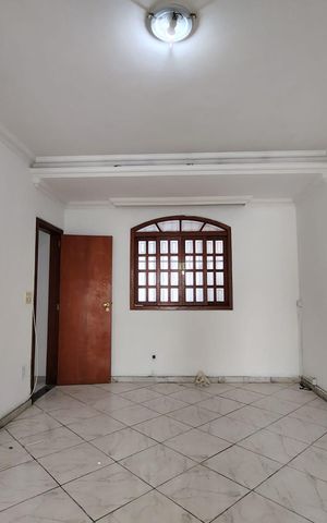 Casa à venda com 360m², 4 quartos e 6 vagas