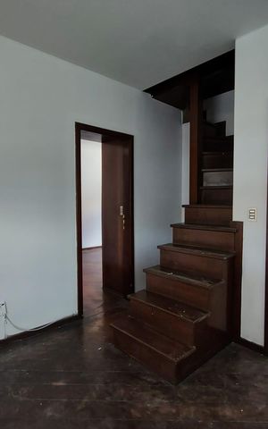 Casa à venda com 360m², 4 quartos e 6 vagas