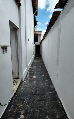 Casa à venda com 360m², 4 quartos e 6 vagas