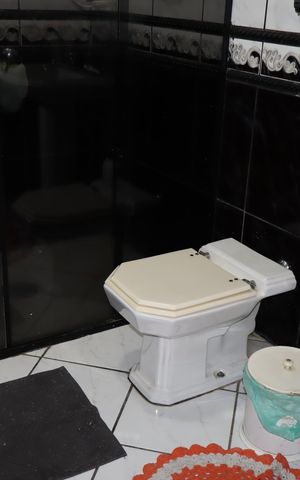 Casa à venda com 125m², 4 quartos e 2 vagasBanheiro casa 1 (térrea)