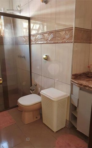 Casa à venda com 126m², 3 quartos e 2 vagas