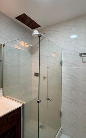 Apartamento à venda com 98m², 3 quartos e 1 vaga Apartamento à venda com 98m², 3 quartos e 1 vagaSuíte - banheiro