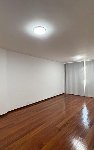 Apartamento à venda com 98m², 3 quartos e 1 vaga Apartamento à venda com 98m², 3 quartos e 1 vagaSala