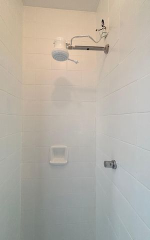 Apartamento à venda com 98m², 3 quartos e 1 vaga Apartamento à venda com 98m², 3 quartos e 1 vagaÁrea de serviço - banheiro