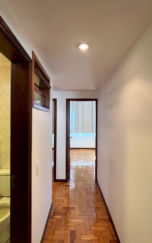 Apartamento à venda com 98m², 3 quartos e 1 vaga Apartamento à venda com 98m², 3 quartos e 1 vagaCorredores