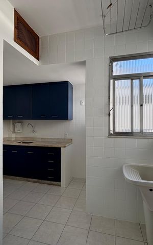 Apartamento à venda com 98m², 3 quartos e 1 vaga Apartamento à venda com 98m², 3 quartos e 1 vagaÁrea de serviço