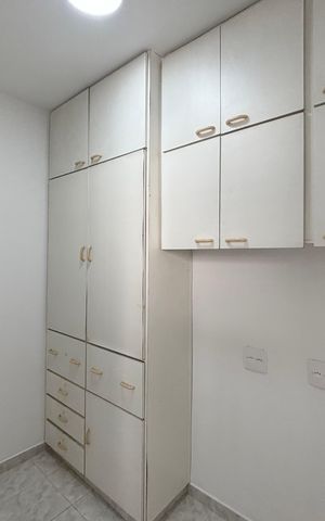 Apartamento à venda com 98m², 3 quartos e 1 vaga Apartamento à venda com 98m², 3 quartos e 1 vagaÁrea de serviço - quarto