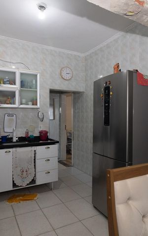 Casa à venda com 70m², 2 quartos e sem vaga Casa à venda com 70m², 2 quartos e sem vagaCozinha