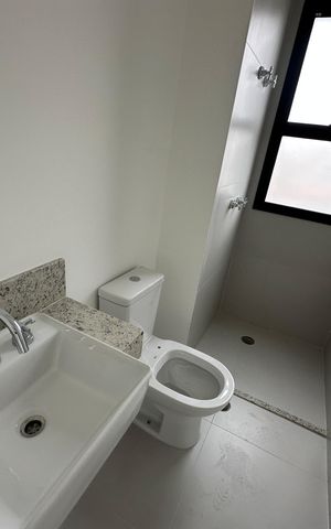Apartamento à venda com 87m², 2 quartos e 2 vagas Apartamento à venda com 87m², 2 quartos e 2 vagasBanheiro da Suíte 2