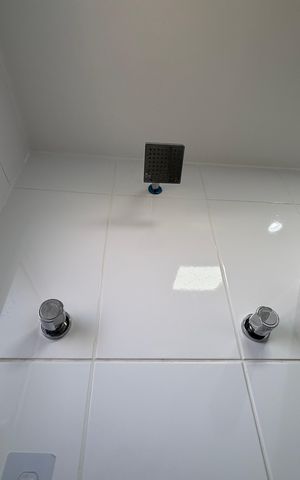 Apartamento à venda com 60m², 3 quartos e 1 vaga Apartamento à venda com 60m², 3 quartos e 1 vagaDetalhe do banheiro