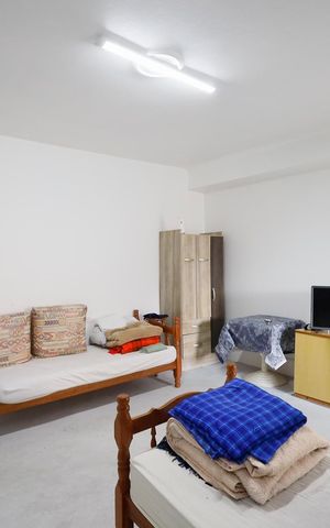 Casa à venda com 321m², 6 quartos e 4 vagas Casa à venda com 321m², 6 quartos e 4 vagasSuíte 2