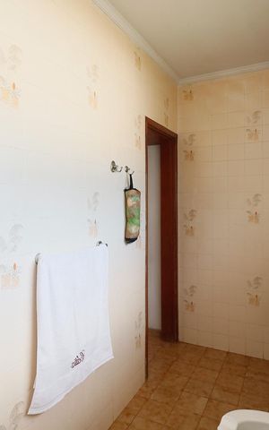 Casa à venda com 321m², 6 quartos e 4 vagas Casa à venda com 321m², 6 quartos e 4 vagasBanheiro da Suíte 1