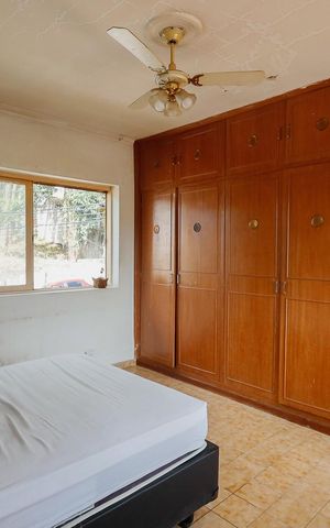 Casa à venda com 321m², 6 quartos e 4 vagas Casa à venda com 321m², 6 quartos e 4 vagasQuarto 4