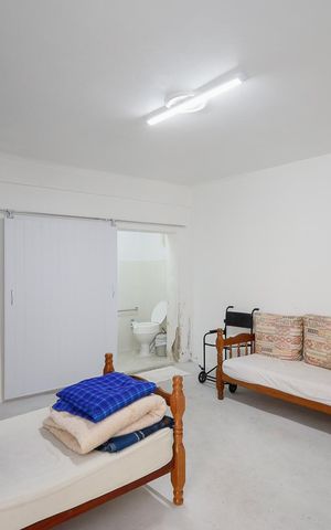 Casa à venda com 321m², 6 quartos e 4 vagas Casa à venda com 321m², 6 quartos e 4 vagasSuíte 2