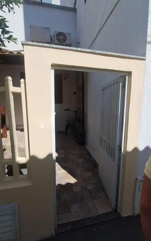 Casa à venda com 65m², 2 quartos e sem vaga