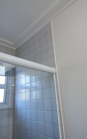 Casa de condomínio para alugar com 340m², 3 quartos e 4 vagasBanheiro Suíte