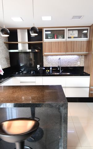 Casa de condomínio para alugar com 340m², 3 quartos e 4 vagasCozinha