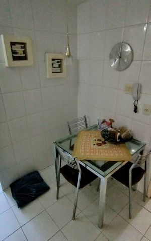 Apartamento à venda com 105m², 4 quartos e 2 vagas Apartamento à venda com 105m², 4 quartos e 2 vagasCozinha