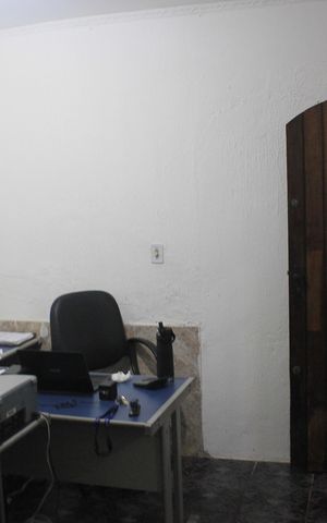 Casa à venda com 247m², 5 quartos e sem vagaSala