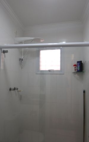 Casa de condomínio à venda com 142m², 3 quartos e 4 vagasBanheiro Social
