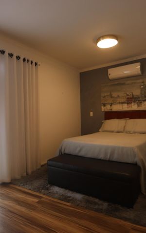Casa de condomínio à venda com 142m², 3 quartos e 4 vagasSuíte