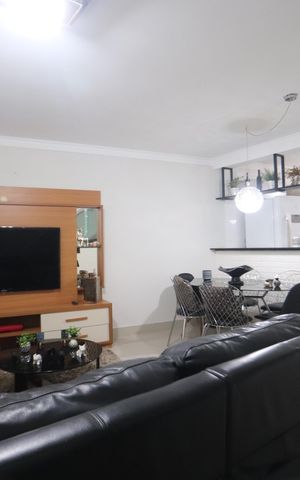 Casa de condomínio à venda com 142m², 3 quartos e 4 vagasSala