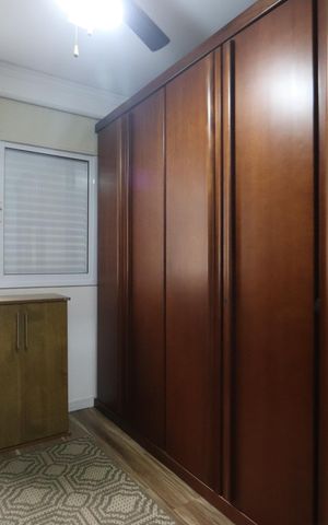 Casa de condomínio à venda com 142m², 3 quartos e 4 vagasQuarto 3 - Closet