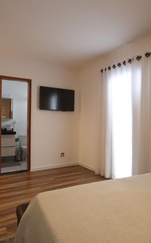 Casa de condomínio à venda com 142m², 3 quartos e 4 vagasSuíte