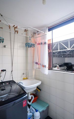 Apartamento à venda com 78m², 2 quartos e 1 vagaÁrea de serviço
