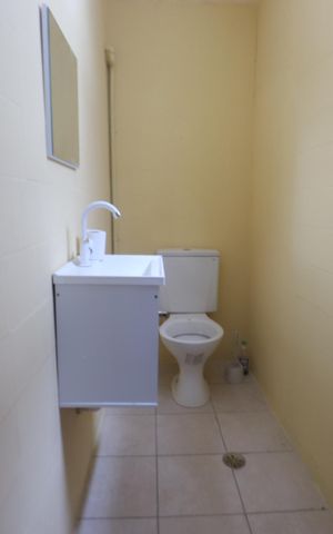 Casa para alugar com 375m², 3 quartos e 4 vagasLavabo do Salão