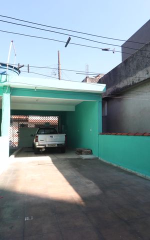 Casa à venda com 140m², 2 quartos e 5 vagasGaragem