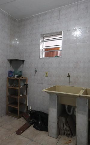 Casa à venda com 140m², 2 quartos e 5 vagasLavanderia