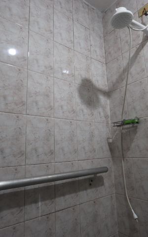 Casa à venda com 140m², 2 quartos e 5 vagasBanheiro