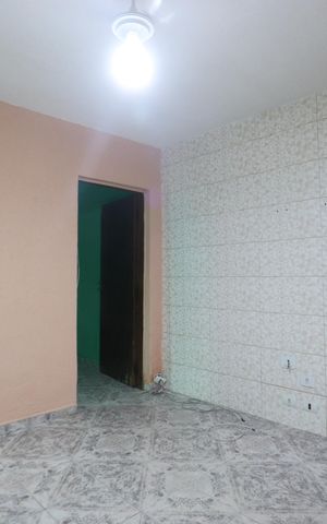 Casa à venda com 140m², 2 quartos e 5 vagasSala