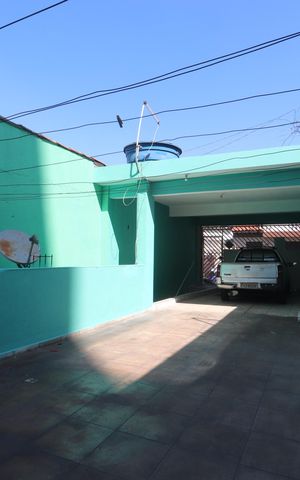 Casa à venda com 140m², 2 quartos e 5 vagasGaragem
