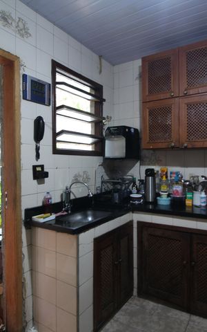 Casa de condomínio à venda com 100m², 6 quartos e 1 vagaCozinha