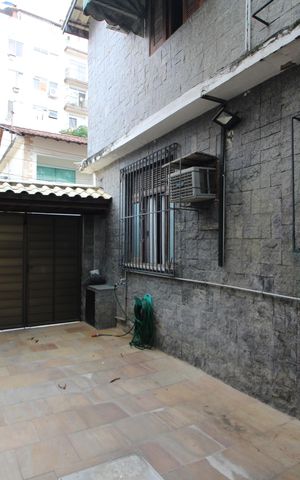 Casa de condomínio à venda com 100m², 6 quartos e 1 vagaGaragem