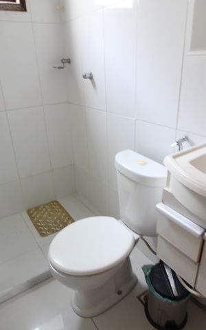 Casa de condomínio à venda com 100m², 6 quartos e 1 vagaBanheiro de Serviço