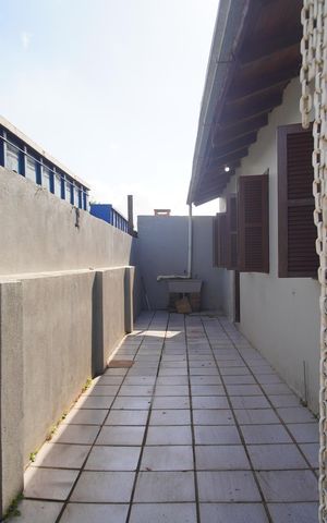 Casa à venda com 128m², 3 quartos e 1 vagaCorredor