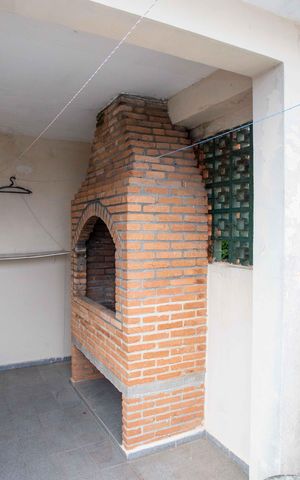 Casa à venda com 131m², 3 quartos e 2 vagasÁrea de Serviço