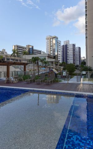 Apartamento à venda com 194m², 4 quartos e 3 vagas Apartamento à venda com 194m², 4 quartos e 3 vagasÁrea comum - Piscina