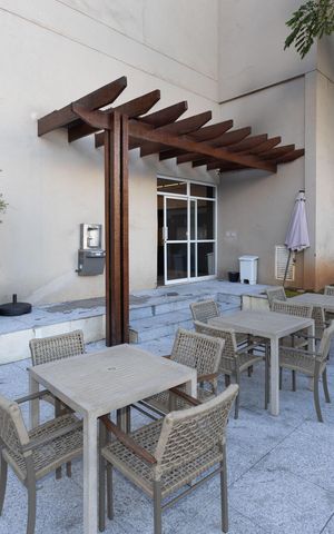 Apartamento à venda com 194m², 4 quartos e 3 vagas Apartamento à venda com 194m², 4 quartos e 3 vagasÁrea comum