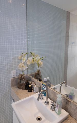 Apartamento à venda com 194m², 4 quartos e 3 vagas Apartamento à venda com 194m², 4 quartos e 3 vagasBanheiro da Suíte 3