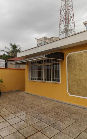 Casa à venda com 200m², 4 quartos e 3 vagas